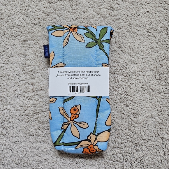 BAGGU Puffy Glasses Sleeve - Picture 4 of 5